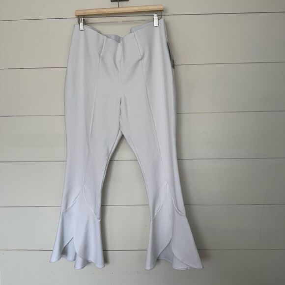 Slim Factor Women’s 1X White Flare Bell Bottom Pants New - Picture 2 of 6